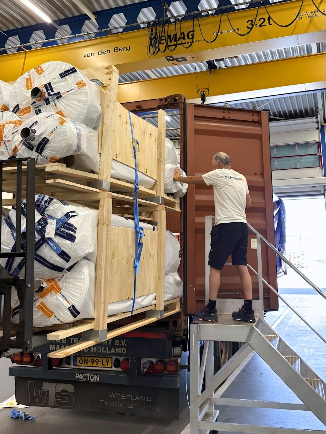 We are looking for the right export partners to bring our proven working method worldwide